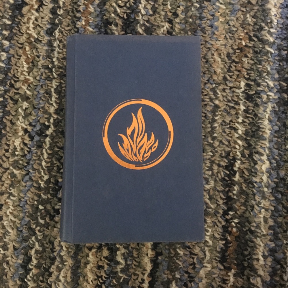 Divergent by Veronica Roth